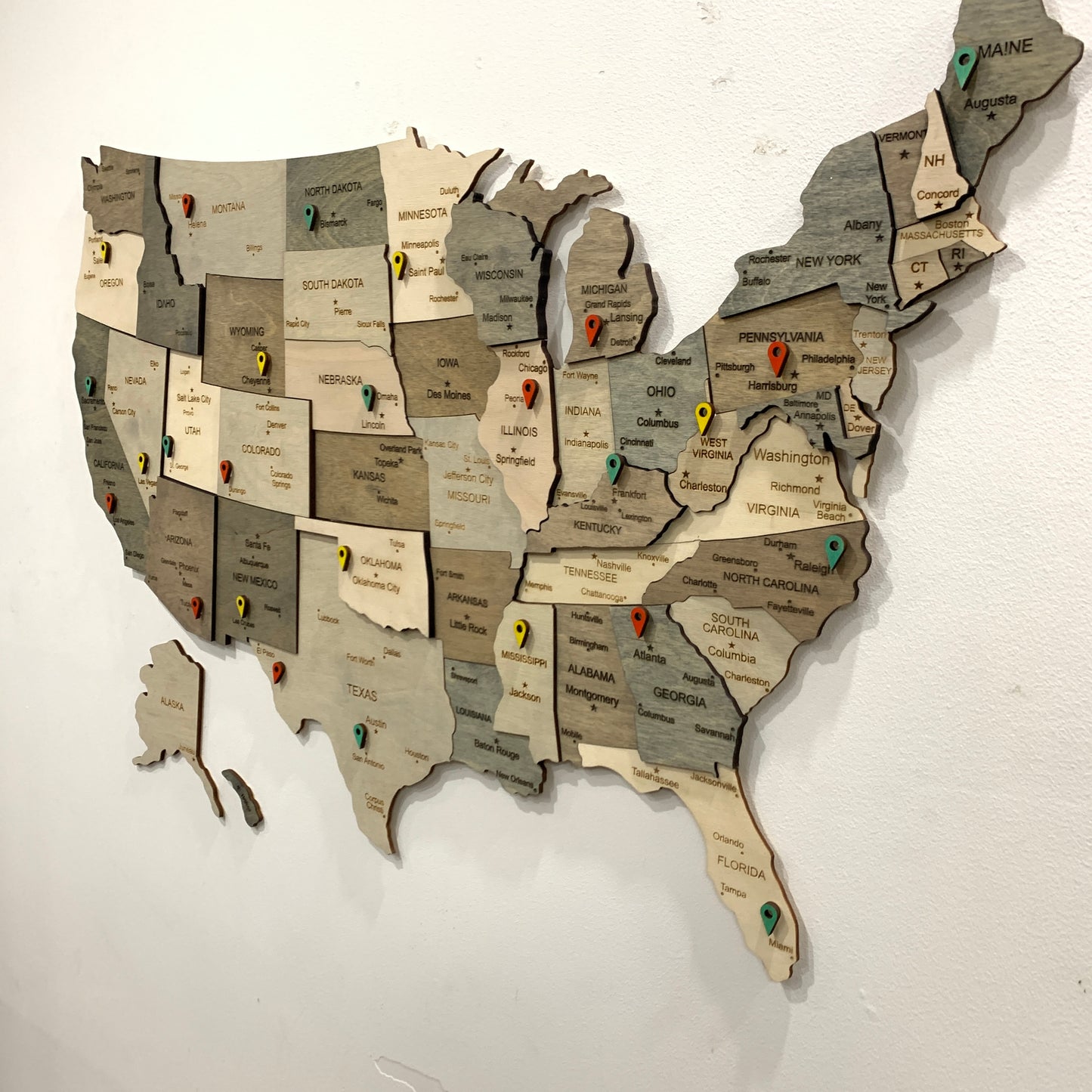 Colored USA Push Pin Wooden Map