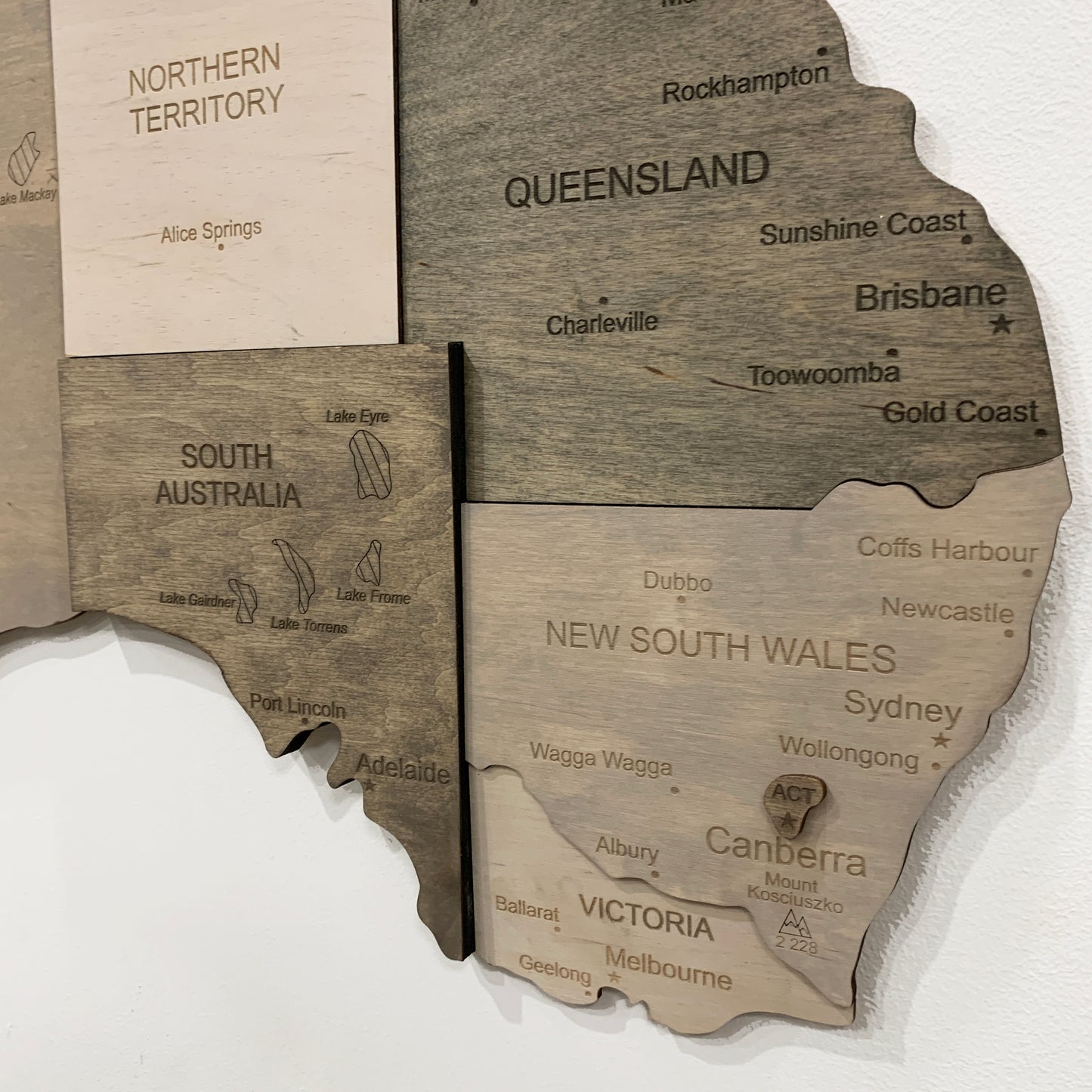 Wooden Map of Australia by Ranocchio Map